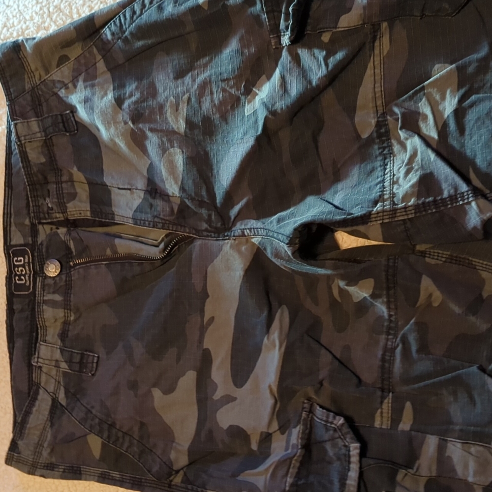 Men's Champ Sports Camo shorts size 36